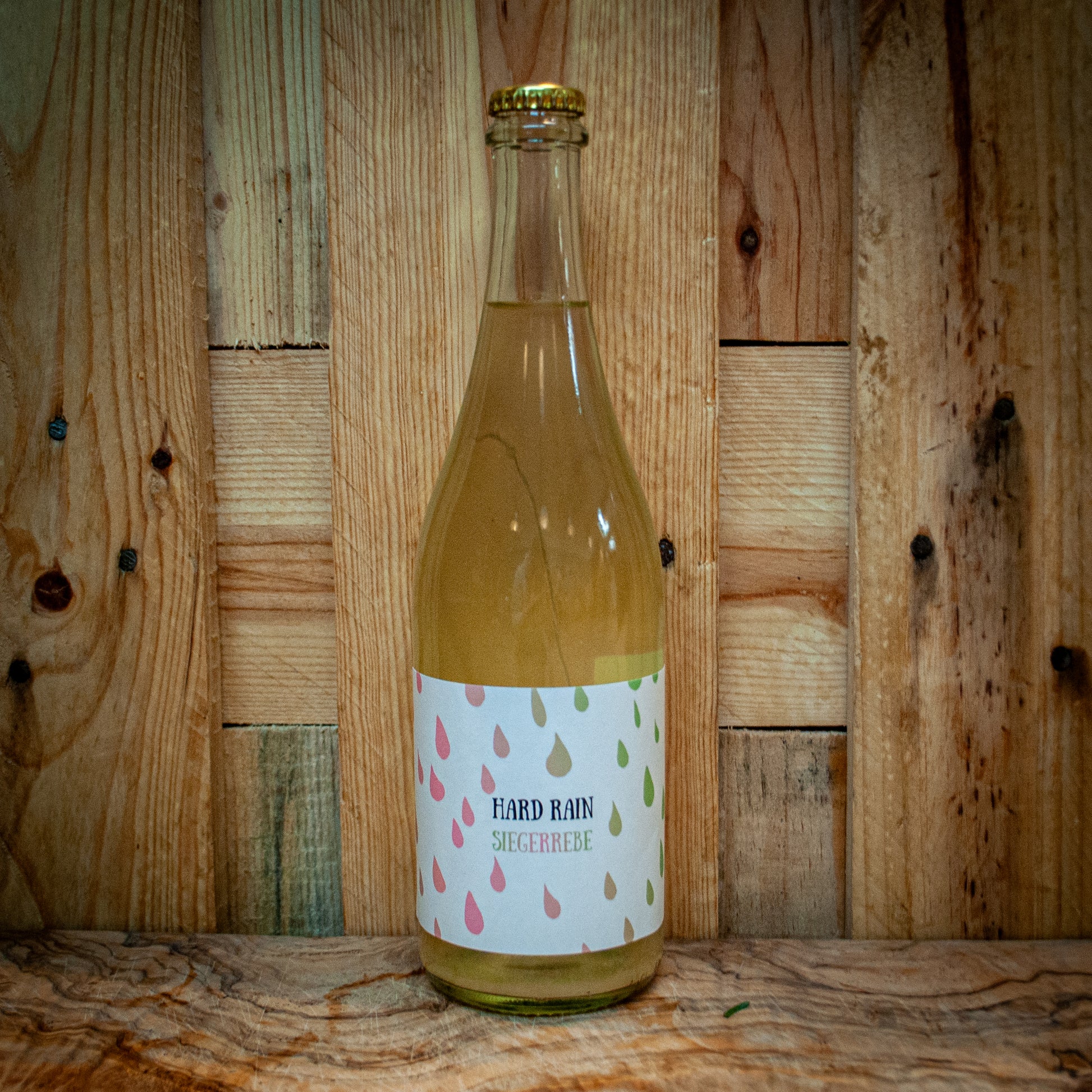 Hard Rain Siegerrebe Cider available at Essex Spirits Co. online shop and The Essex Distillery, Chelmsford