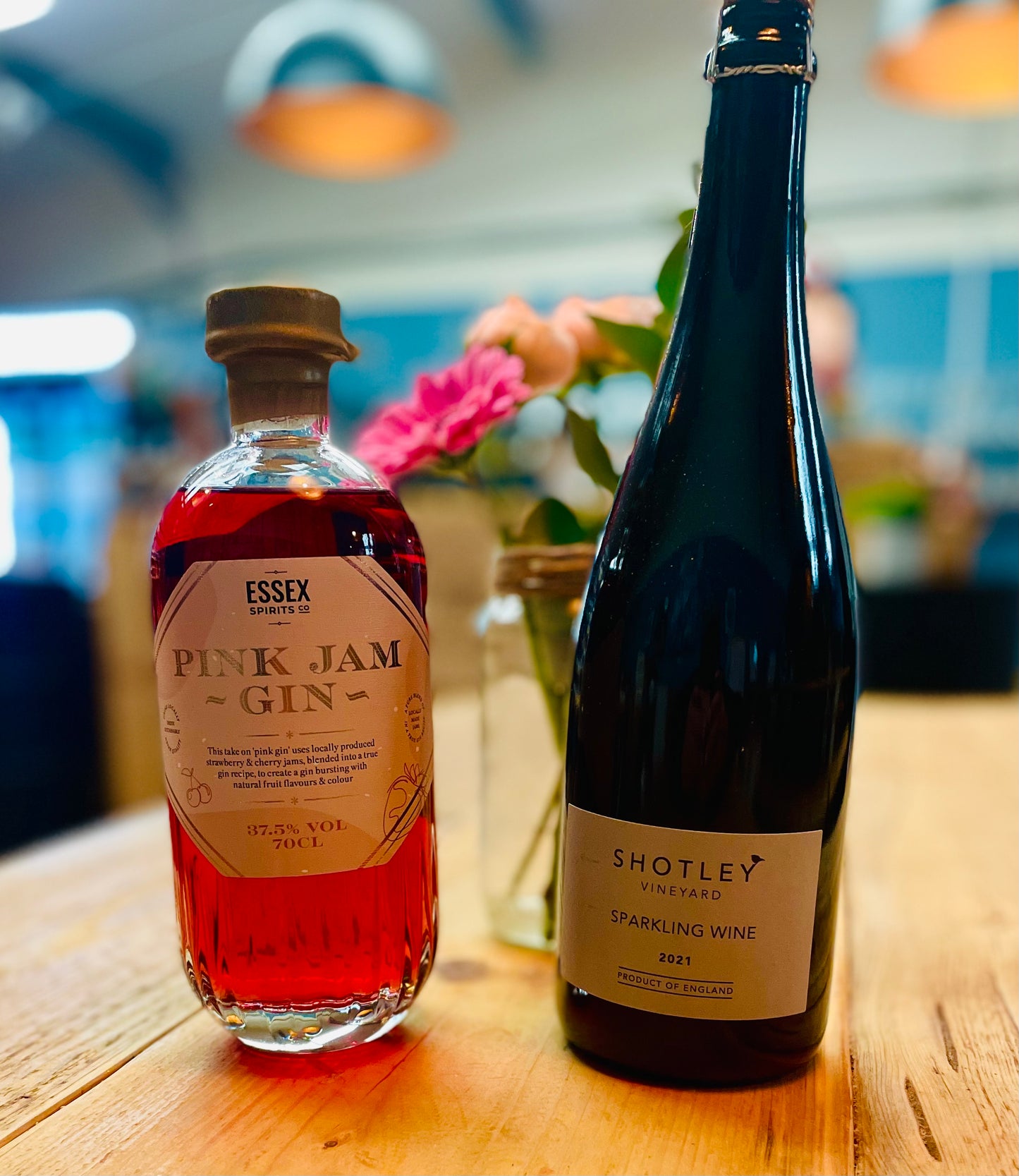 Valentine's Day bundle from Essex Spirits Co. featuring locally made Pnik Jam Gin and a bottle of Stotley Sparkling Wine